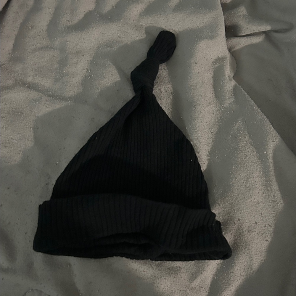 Black Knotted Beanie Hat